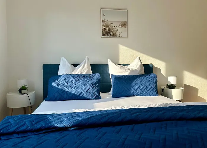 Ka-city, 3 Zi, 75qm, Parken, Balkon, Wlan, Netflix Ruhige Lage Apartamento *