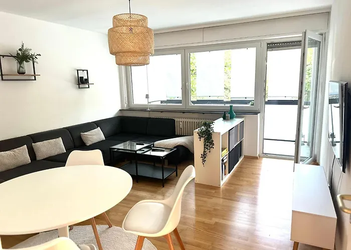 Ka-city, 3 Zi, 75qm, Parken, Balkon, Wlan, Netflix Ruhige Lage Apartamento Karlsruhe